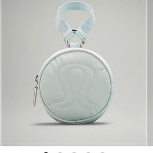 Lululemon logo coin pouch ocean air color